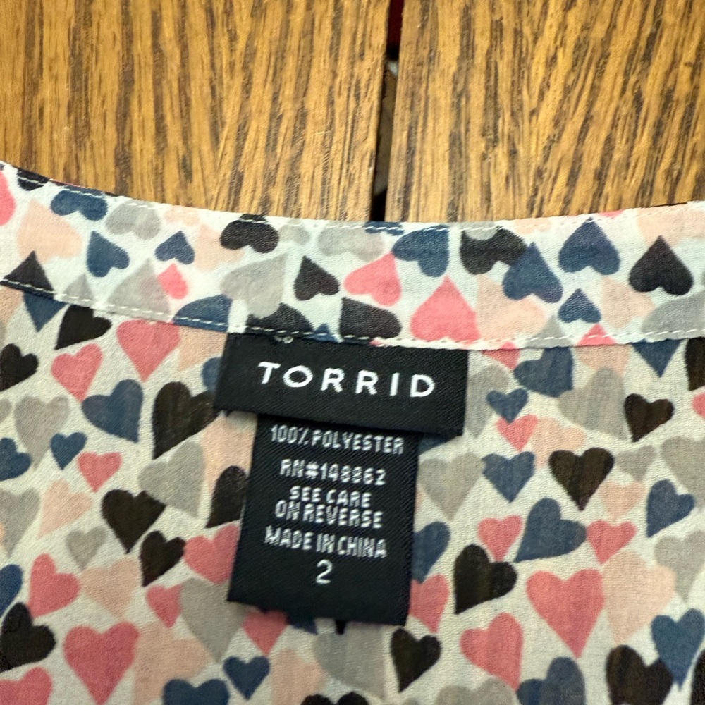 Torrid Multicolor Heart Pattern Top - image 2